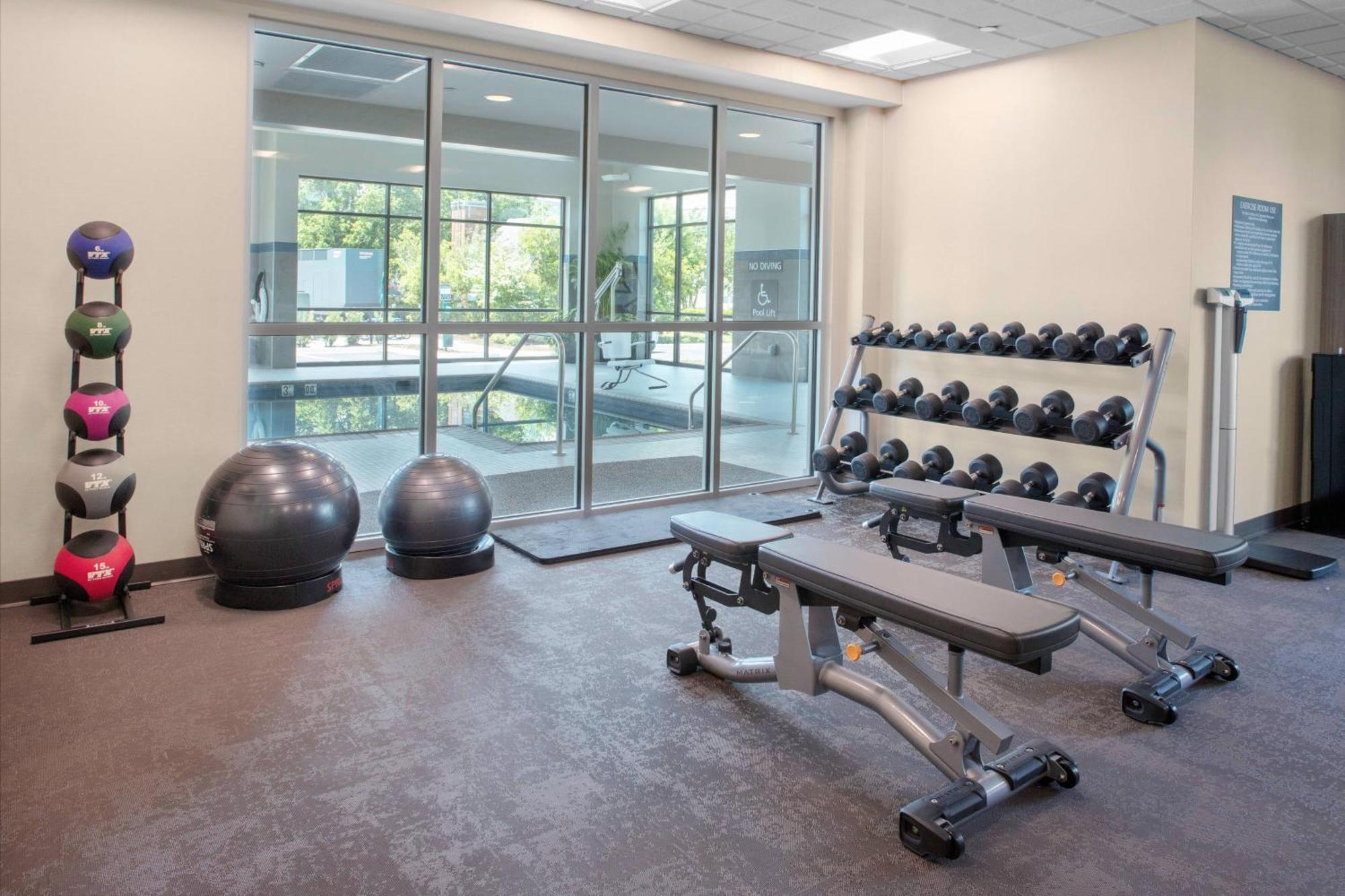 Residence Inn By Marriott Virginia Beach Town Center Екстер'єр фото