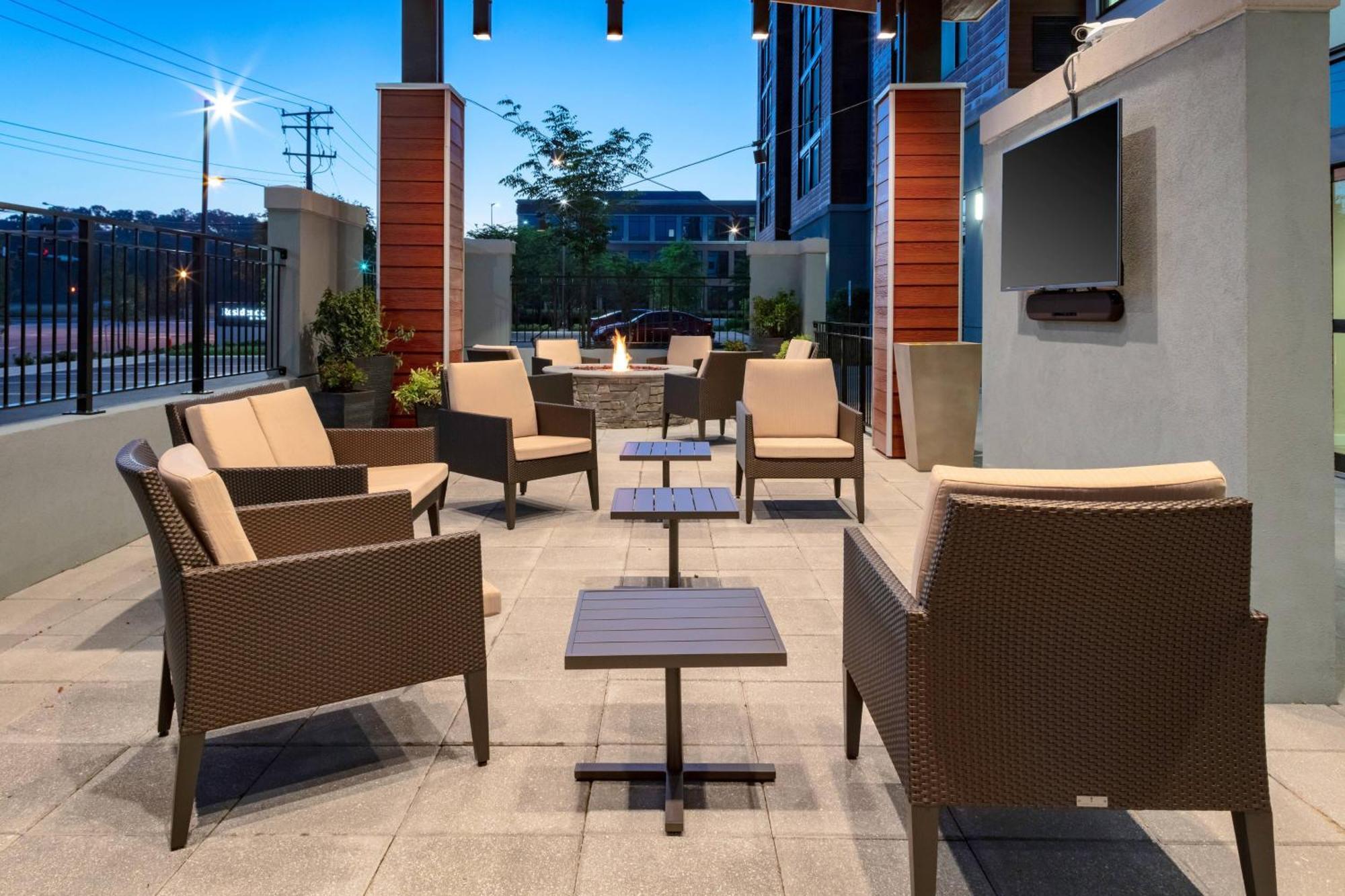 Residence Inn By Marriott Virginia Beach Town Center Екстер'єр фото